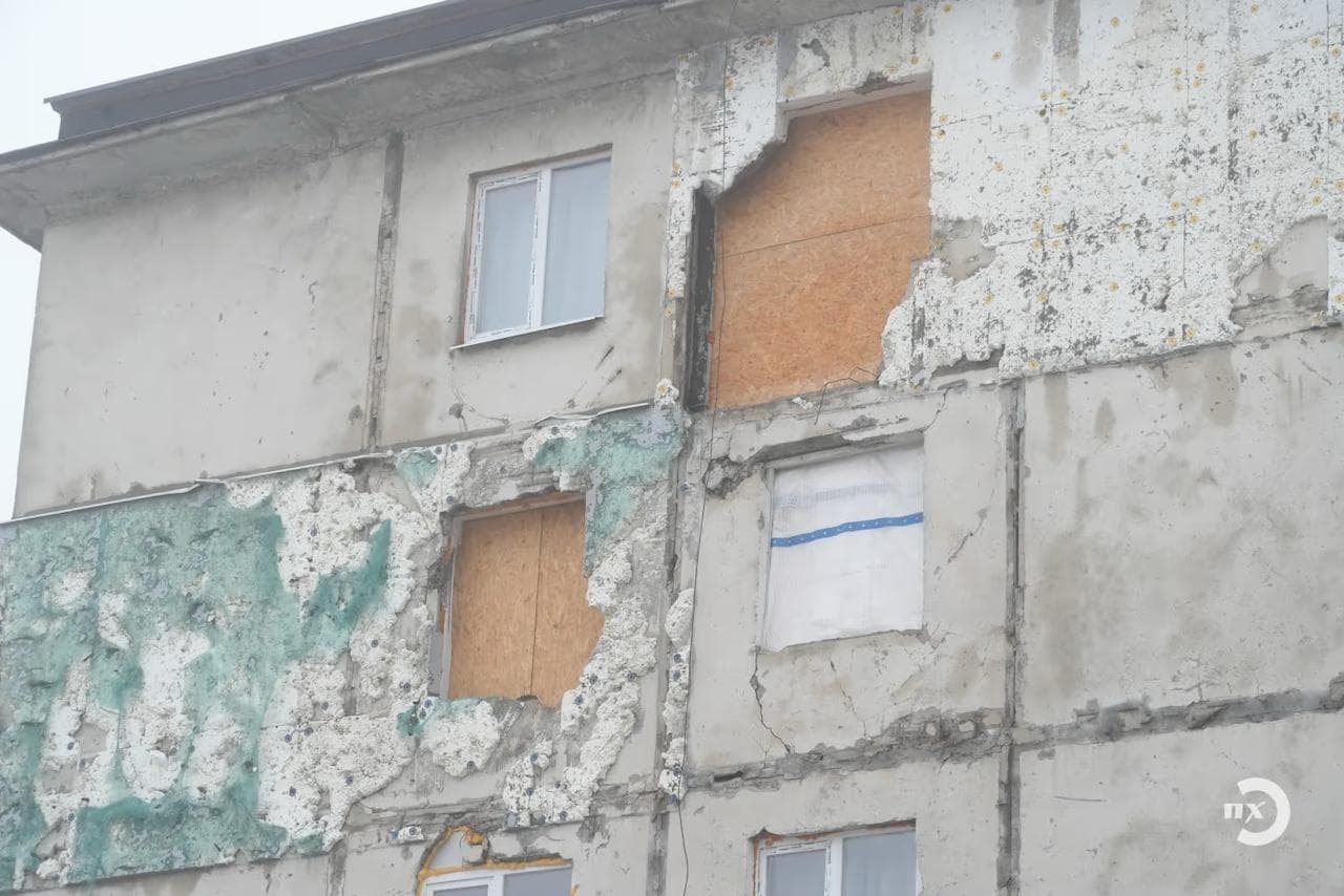 пошкоджений будинок у Полтаві