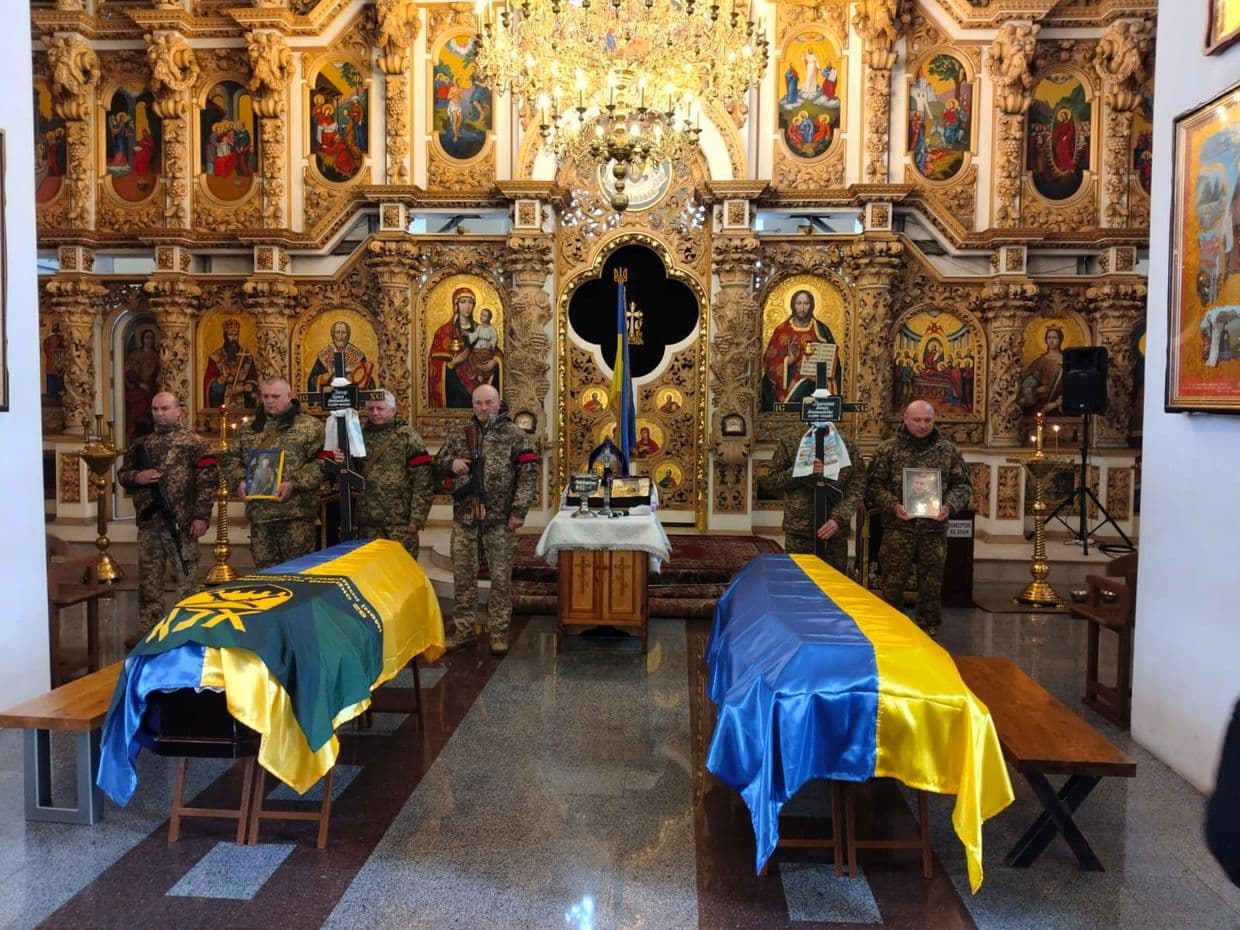 Церемонія прощання з Антоном Воліченком та Едуардом Гончаром.