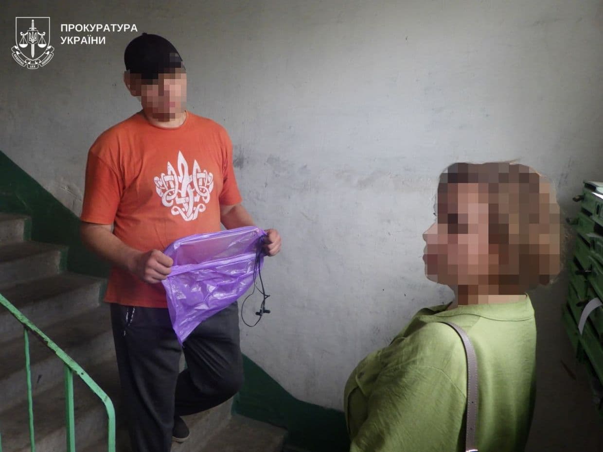 У Полтаві засудили чоловіка, який намагався задушити комунальницю через борги