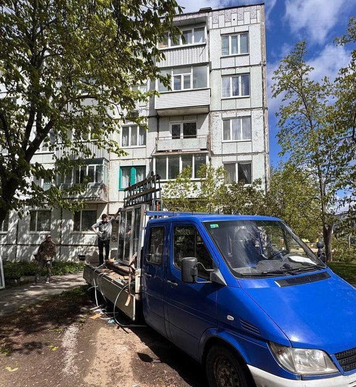 У Полтаві почали відновлювати пошкоджений атакою будинок