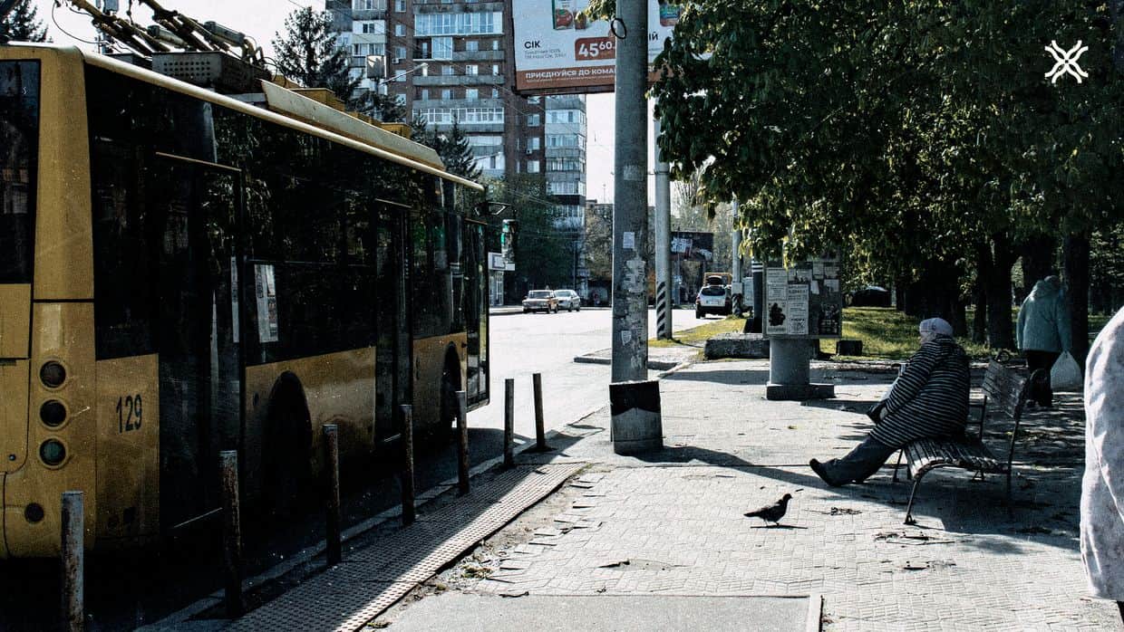 У Полтаві відремонтували зупинки громадського транспорту