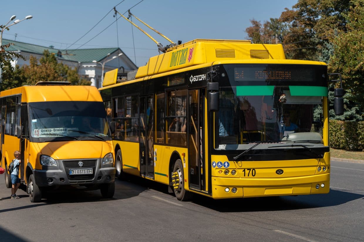 Зупинки громадського транспорту, урбаністика, новини Полтава, маршрутки