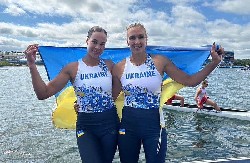Фото: Людмила Лузан та Анастасія Рибачок.