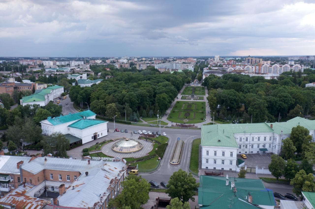 Пляжі, автоперегони та розбита зупинка — головне за добу на Полтавщині