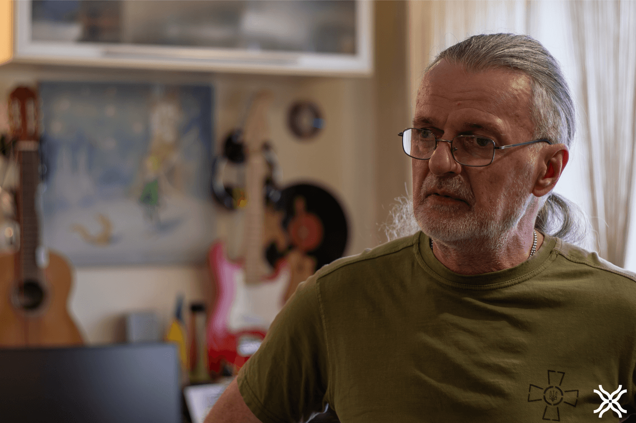 Чоловік у військовій формі