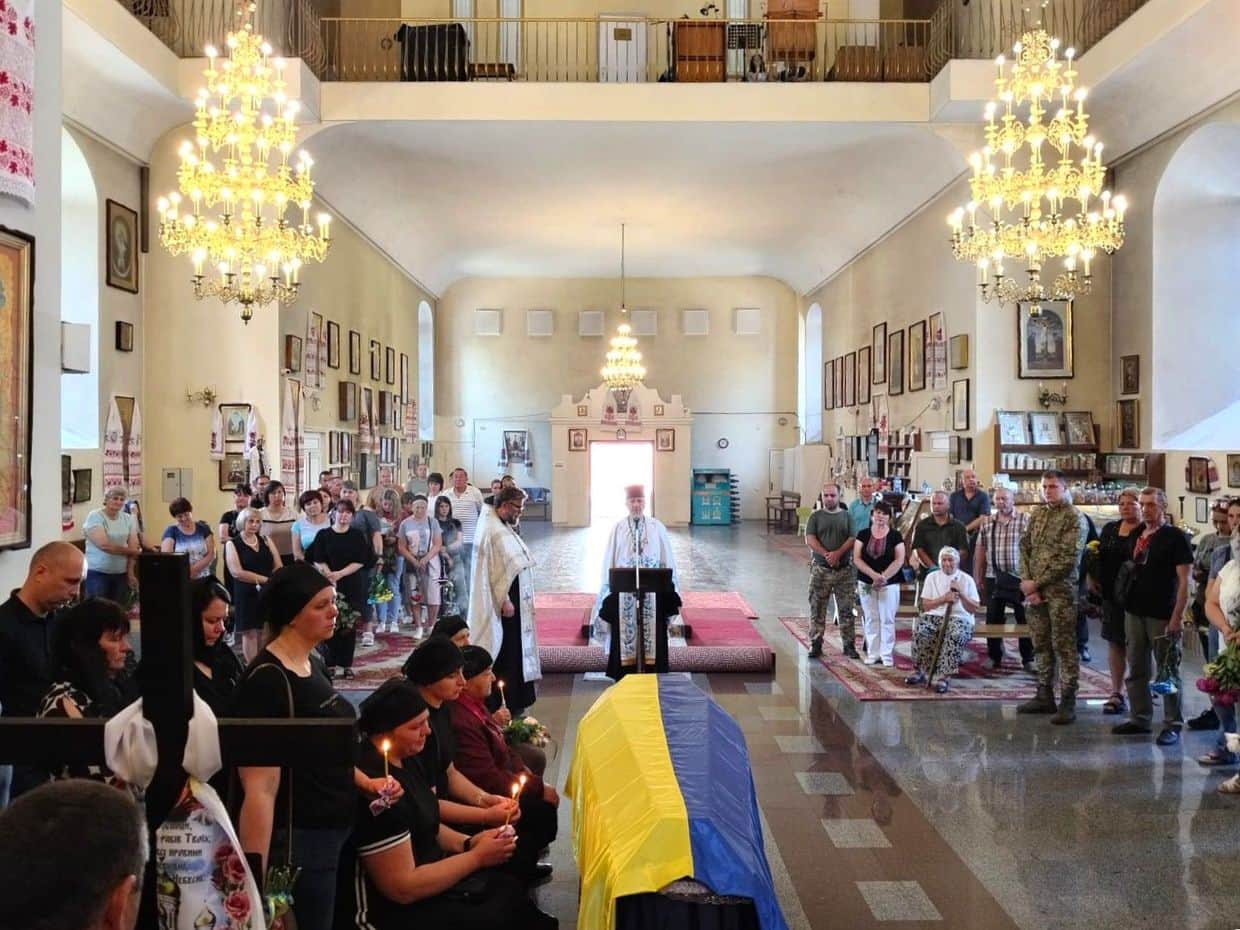 Прощання з Василем Червоним