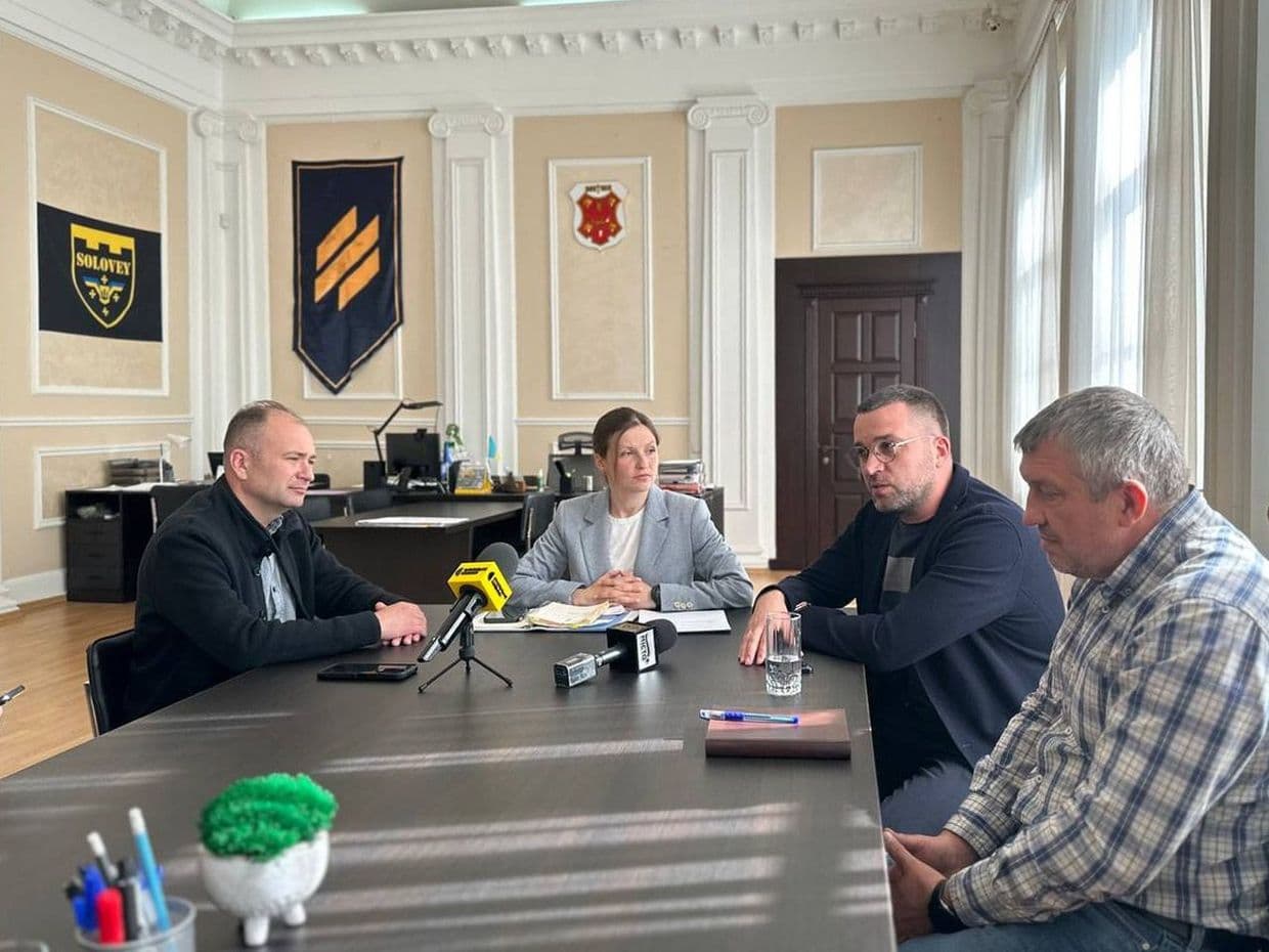 Зустрічі міськради, ТОВ «Фарго Сістемс» і перевізників, 2024 р. Фото - Полтавщина