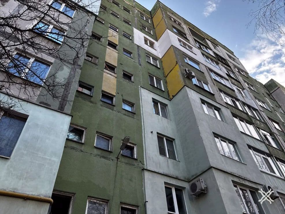 Пошкоджений будинок у Полтаві
