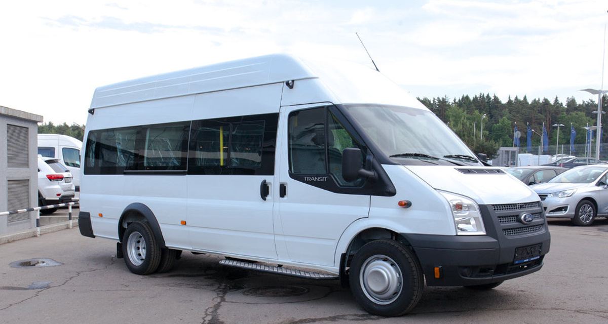 Форд транзит 19. Ford 222700 Transit. Ford Transit 2014 пассажирский. Ford Transit пассажирский 2012. Ford Transit пассажирский 2021.