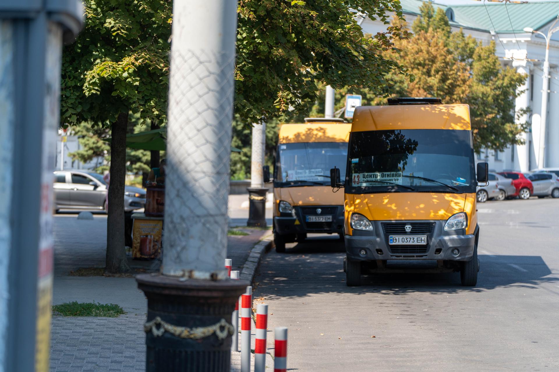 Коли планують завершити встановлення валідаторів у маршрутках Полтави