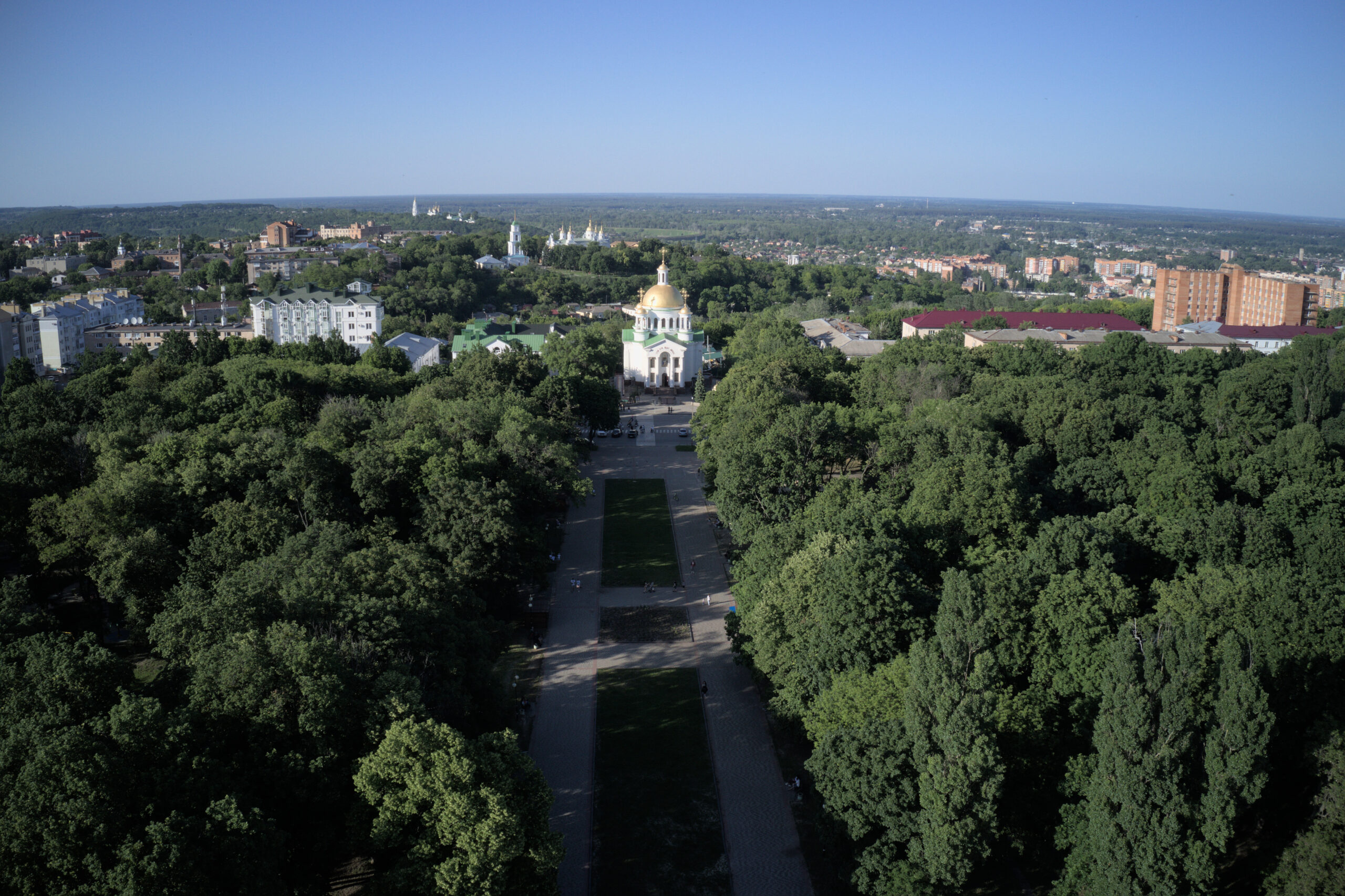 Дощ та спека: якою буде погода на вихідних у Полтавській області